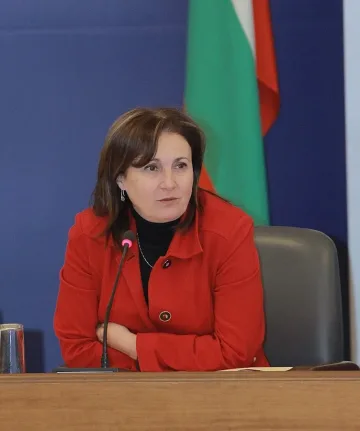 Бъчварова: Управленската програма е на редакция, в нея са условията за ЮП