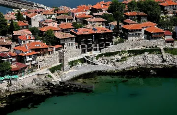 Правят тунел до крепостта на Созопол