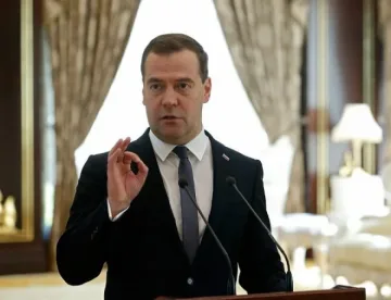 Медведев: Спирането на "Южен поток" е по юридически причини (ОБЗОР)