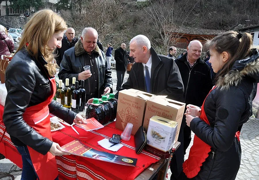 Нашенци и чужденци дегустират виното на Чърчил в Мелник 
