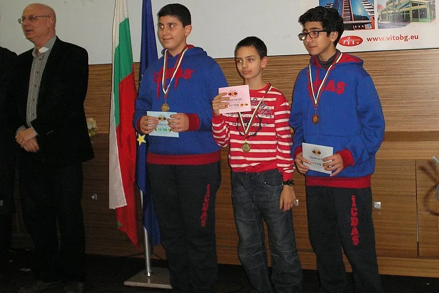 Екссветовният шампион по шахмат Цветан Стоянов спечели купа „Траяна“