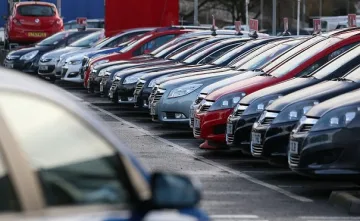 Купуваме повече нови коли 