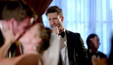 ВИДЕО: Да получиш неочакван сватбен подарък от Maroon 5