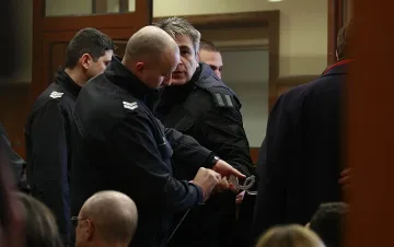 Петима от "групата на Мила" остават в ареста