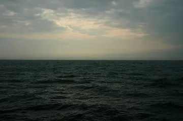 Моряк умря на кораб, винят спешните медици