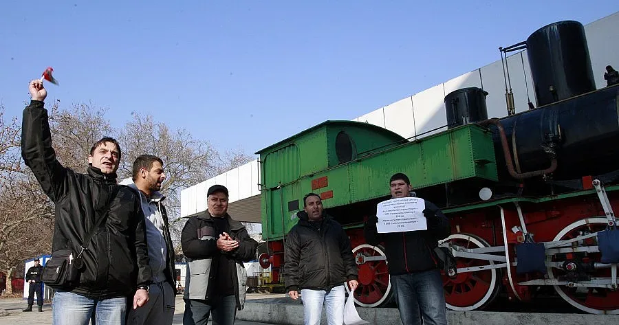 Пускат 8 влака през Карлово (ОБЗОР)