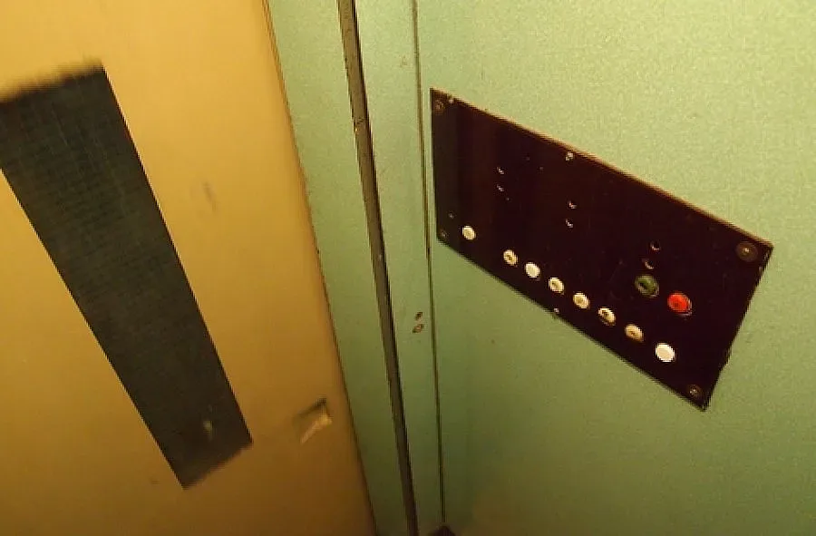 Мъж почина след падане в асансьорна шахта (ОБНОВЕНА)