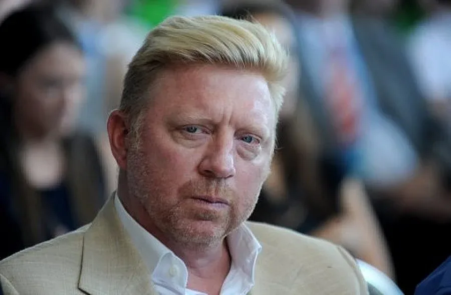 Оставиха Бекер без пари