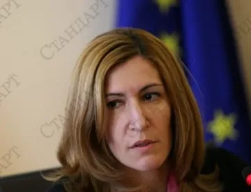 Ангелкова: Проблем е липсата на кадрово обезпечаване в туризма