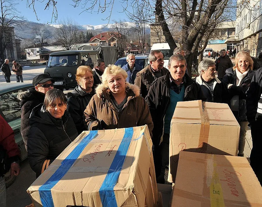 Българска църква в Германия прати дарения на бедстващи семейства в Берковица