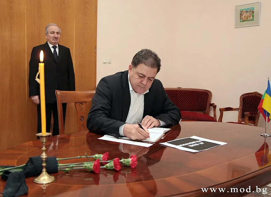 Ненчев: Съболезнования на украинския народ за загиналите при атентата