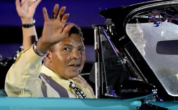 Мохамед Али отново е в болница