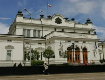 Министри отговарят 5 часа на въпроси 