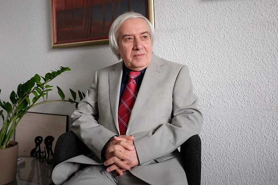 Мъжът на годината мечтае за просветен диктатор