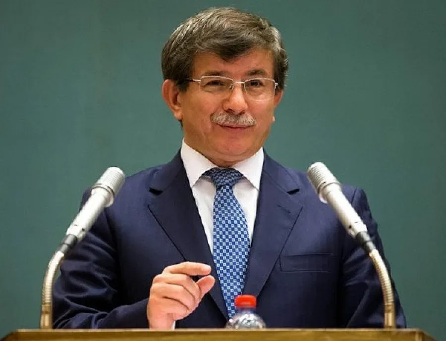 Давутоглу определи карикатурите на "Шарли Ебдо" като провокация