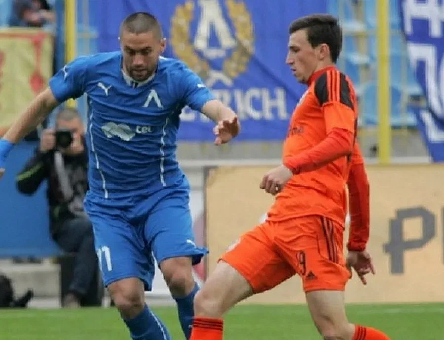 Официално: "Левски" разтрогна с двама 