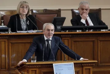 Местан: Нужна е външна подкрепа за реформите