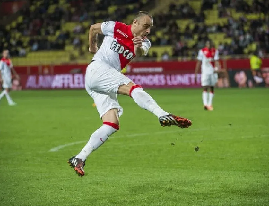 Бербатов вкара за сефте през 2015-а, Монако на полуфинал