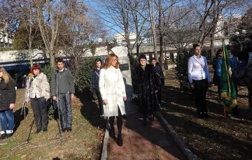 Стихове и цветя за Яворов в Благоевград