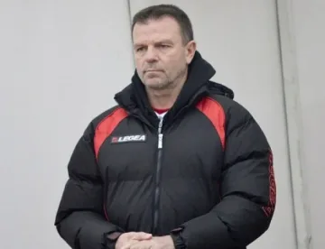 ЦСКА подписа с вратар и нападател 