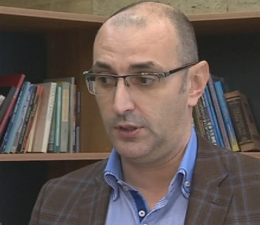 Европа трябва да погледне в двора си