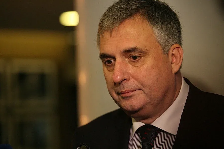 Калфин: Армията трябва да помага по границата