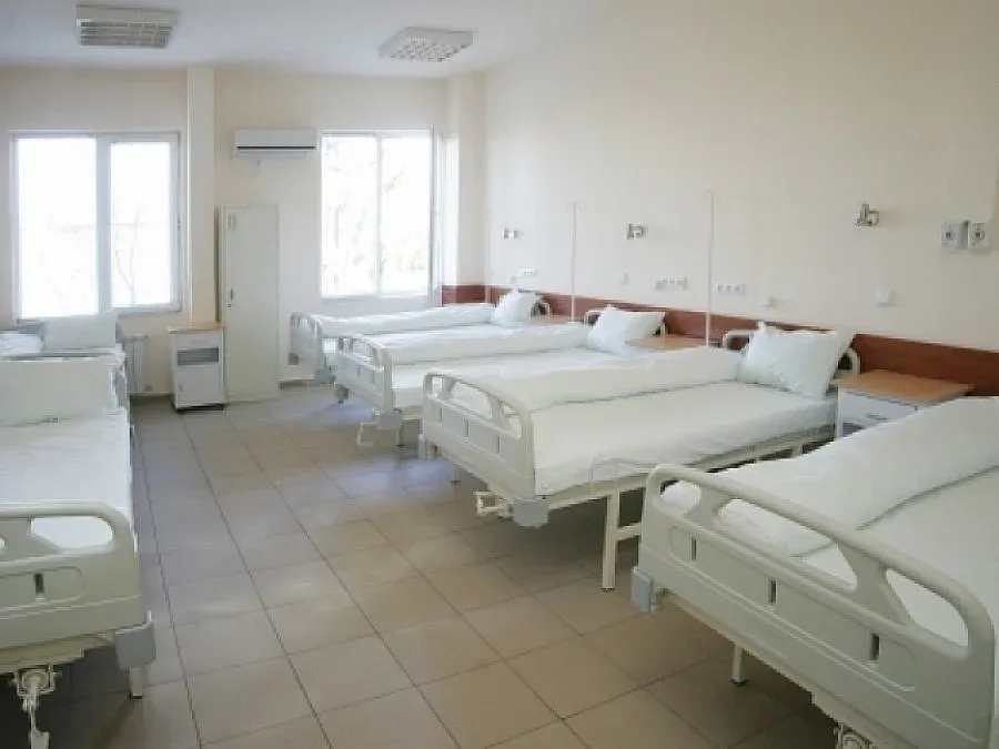 Мъж се барикадира със сина си в болница в Тексас