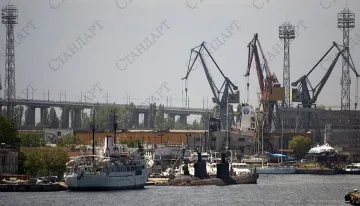 Затвориха пристанище "Варна" заради силен вятър