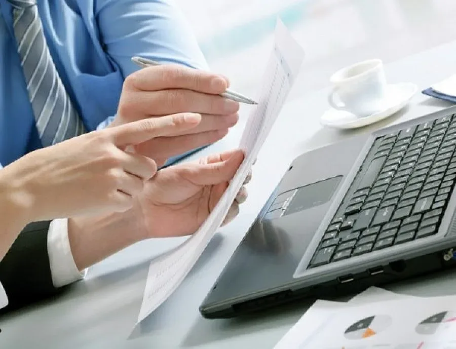 Плащаме с ПИК данъка за колата и доходите