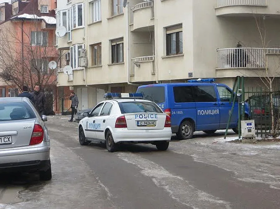 6 куршума за строител на пирамиди (ОБЗОР)