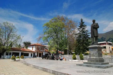 Сопот готви блокада на пътя за столицата