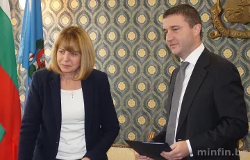 Пращат синдици на закъсали кметове