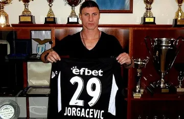 "Левски" е по-голям от Америка, обяви вратар