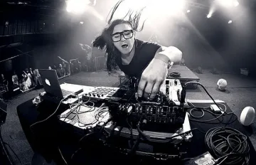 Истерия по първото гостуване на Skrillex в България