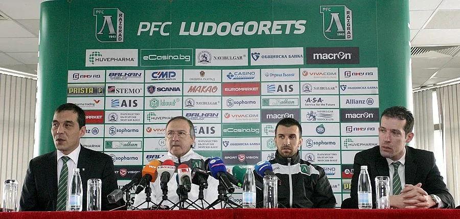 Дерменджиев не иска футболисти от ЦСКА