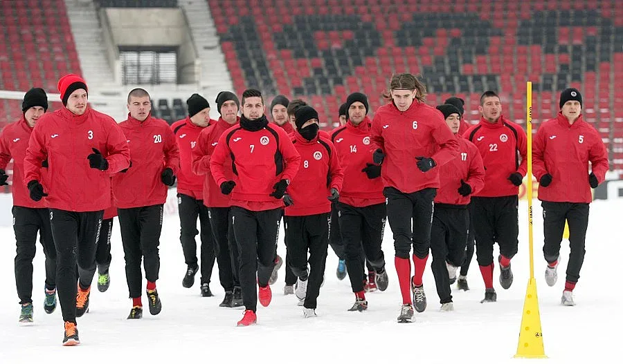 Васев иска трима нови в Локо София