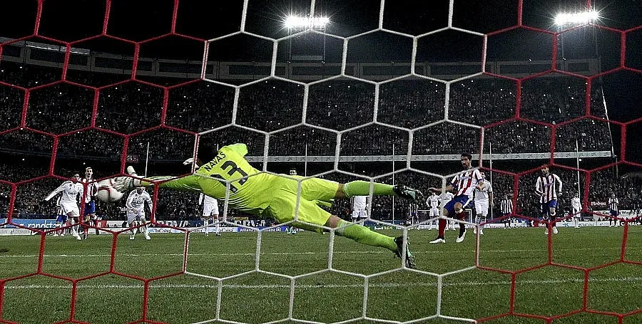 "Реал" падна от "Атлетико", на ръба от отпадане за Купата на краля