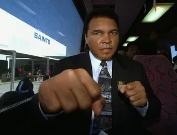 Изписаха Мохамед Али