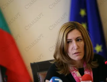 Министър Ангелкова ще посети Пампорово