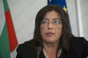 Янакиева във ВМА по спешност