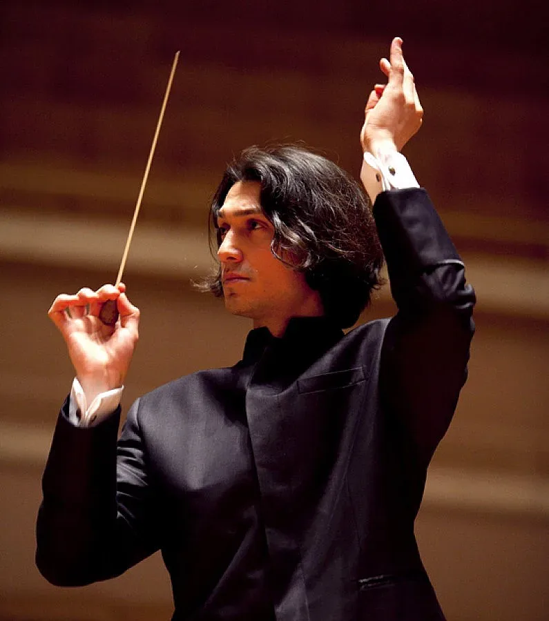 Физика по ноти с Камджалов в НПМГ