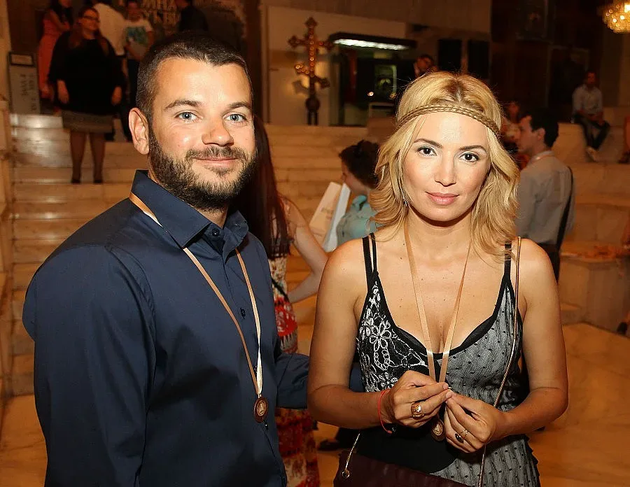 Иван и Ирина се врекоха в Барселона