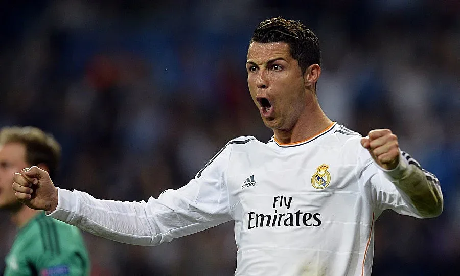 Роналдо настигна Любо при дузпите