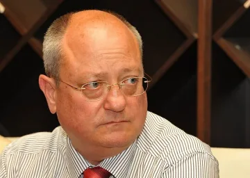 Проф. Танев не се взема на сериозно
