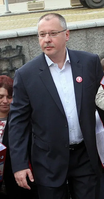 Сергей фаворит за върха на ПЕС