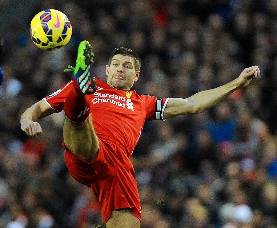 Джерард продължава кариерата си в САЩ