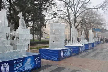 Ледена епоха: Ледени ваятели творят край Дунав