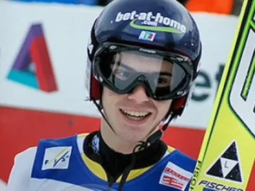 Зографски се класира на 45-о място в ски-скоковете