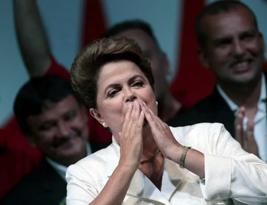 Плевнелиев поздрави Дилма Русеф за стъпването й в длъжност като президент