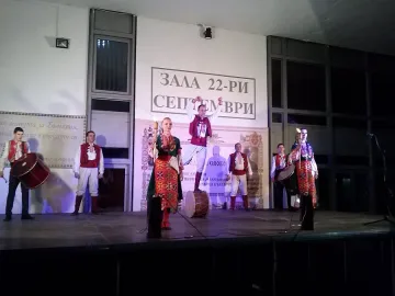 Наздравици и заря за ЧНГ в Благоевград